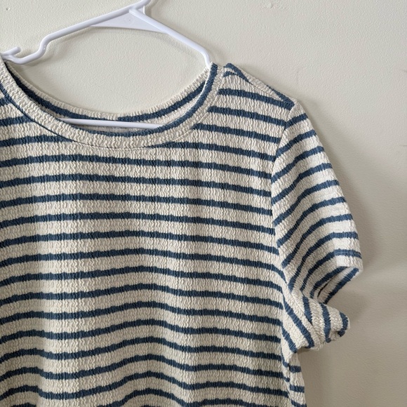 Torrid Blue Striped Textured Crew Neck Tee Size 2x - Picture 2 of 3